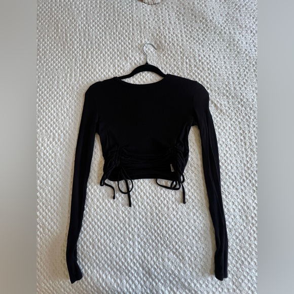 Garage Ruched Long Sleeve - Picture 1 of 2